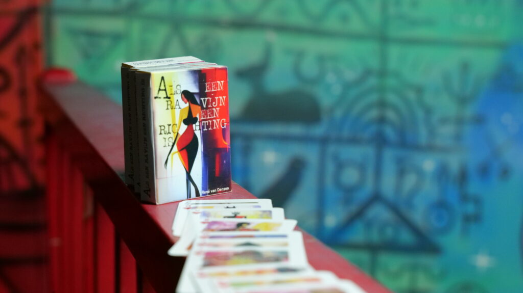 René van Densen's dichtbundel kaartset “Als Een Ravijn Een Richting Is”