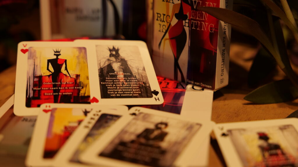 René van Densen's dichtbundel kaartset “Als Een Ravijn Een Richting Is”